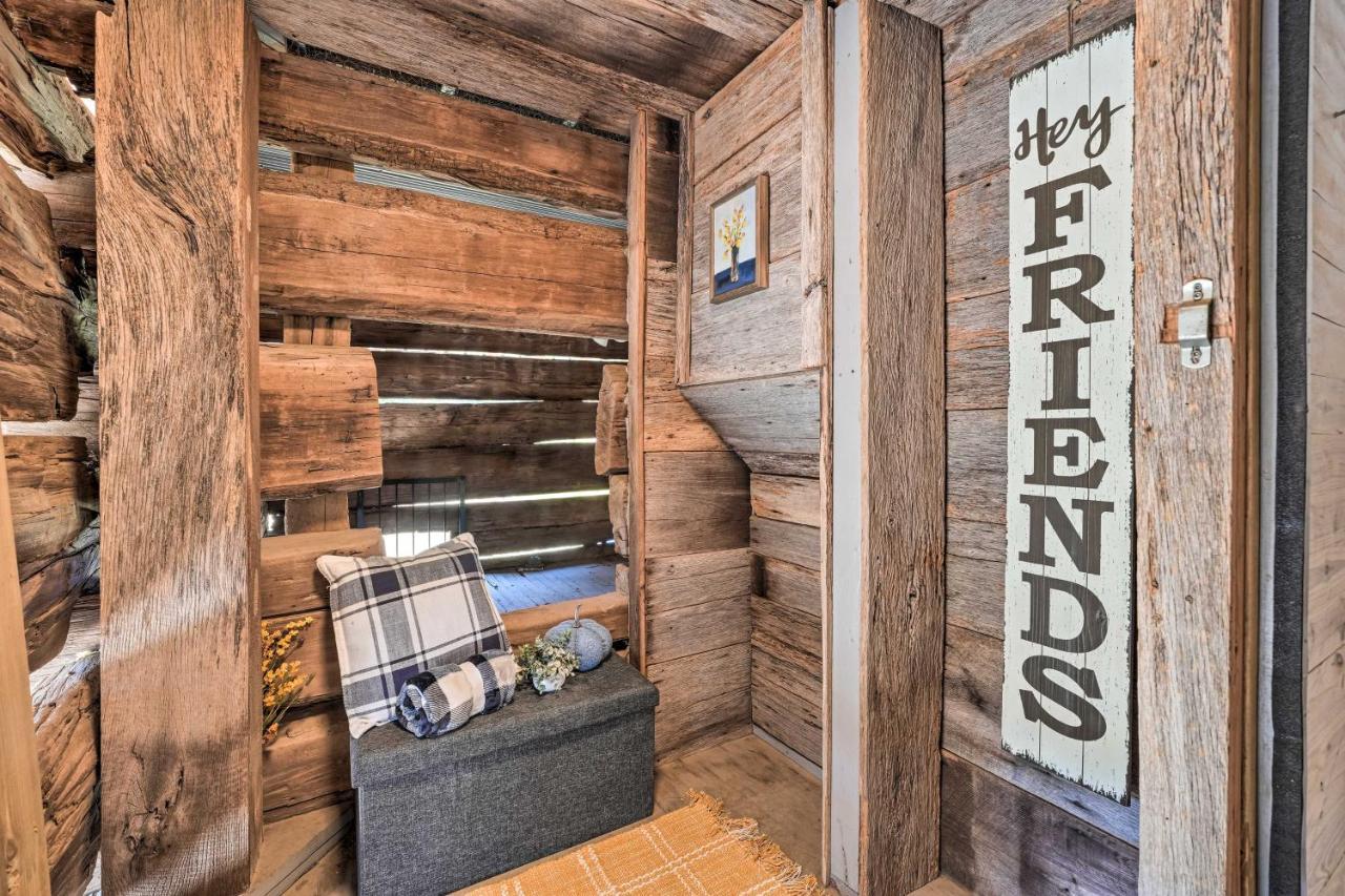 Unique Loft Cabin Fire Pit And Fishing Access! Bells Buitenkant foto